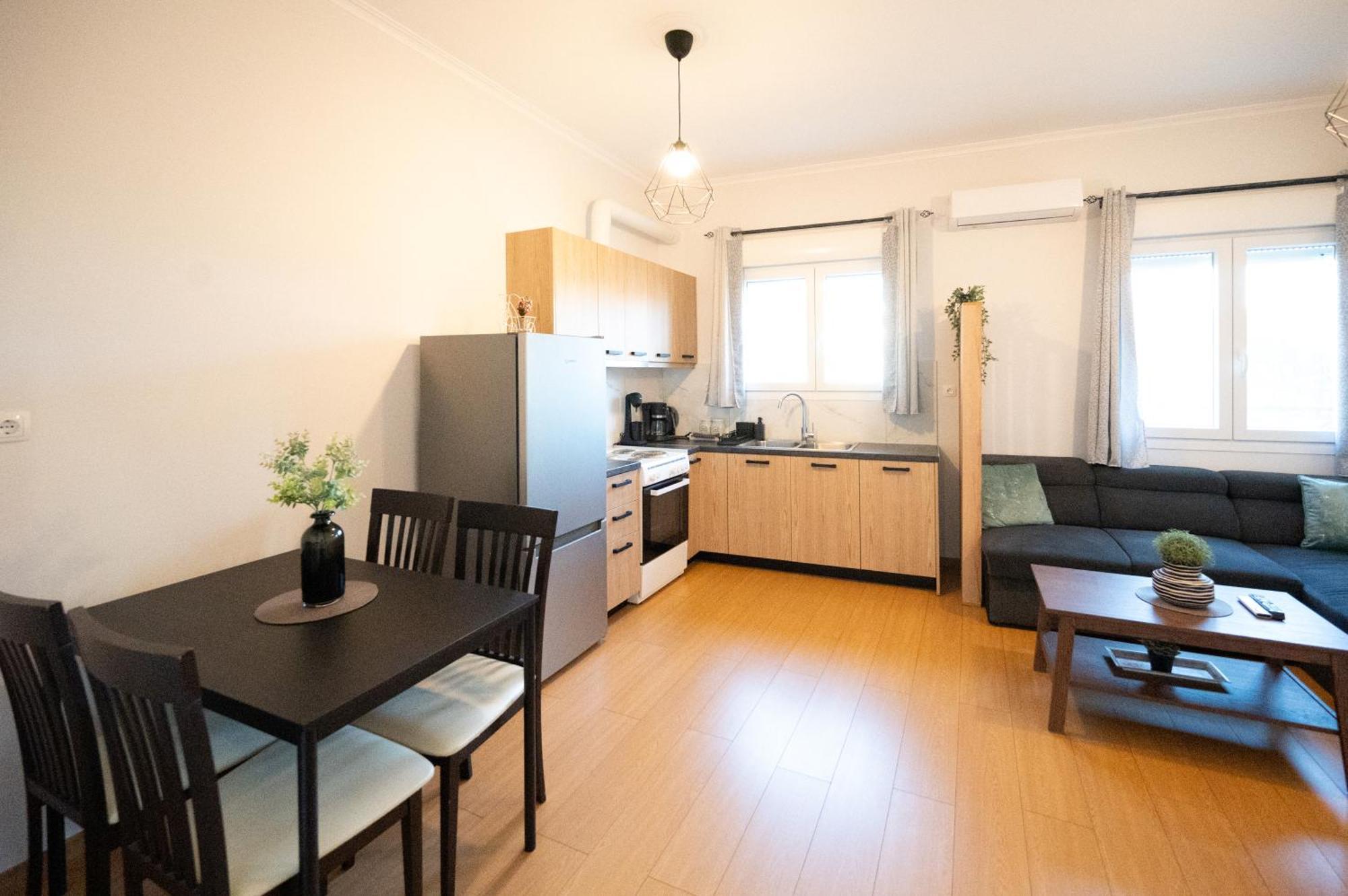 Christopher Apartment